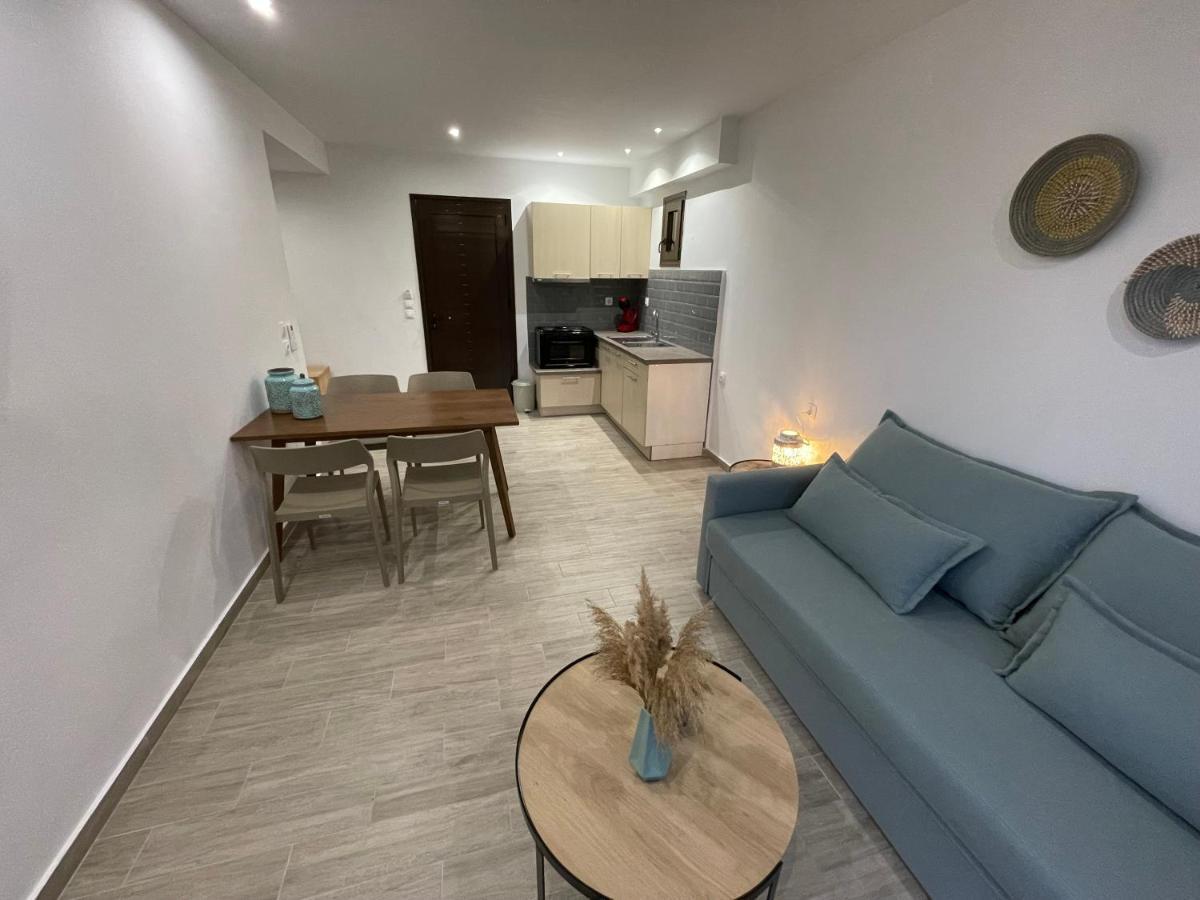 Golden Evelyn Aparthotel Ajía Paraszkeví Kültér fotó