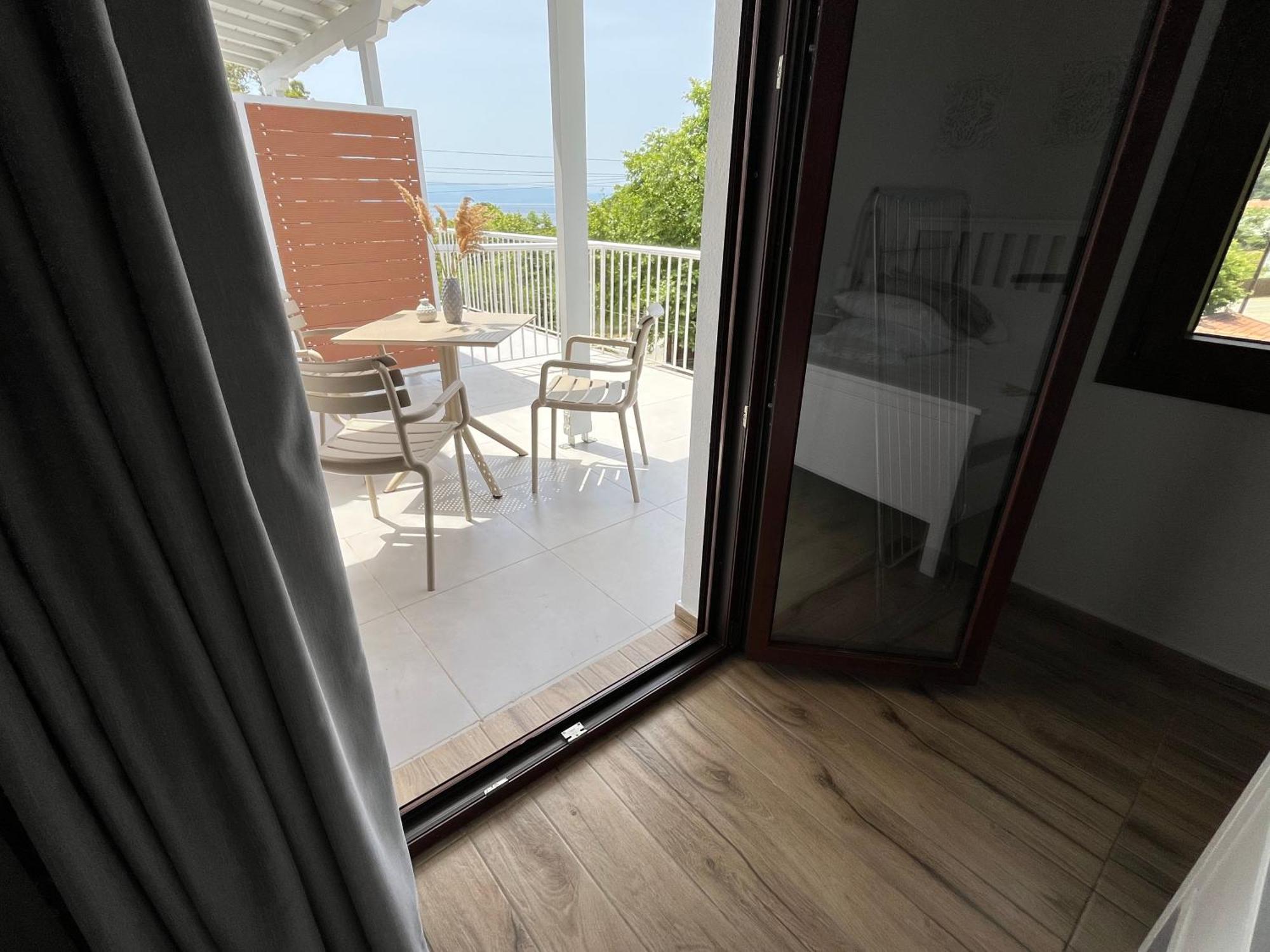 Golden Evelyn Aparthotel Ajía Paraszkeví Kültér fotó