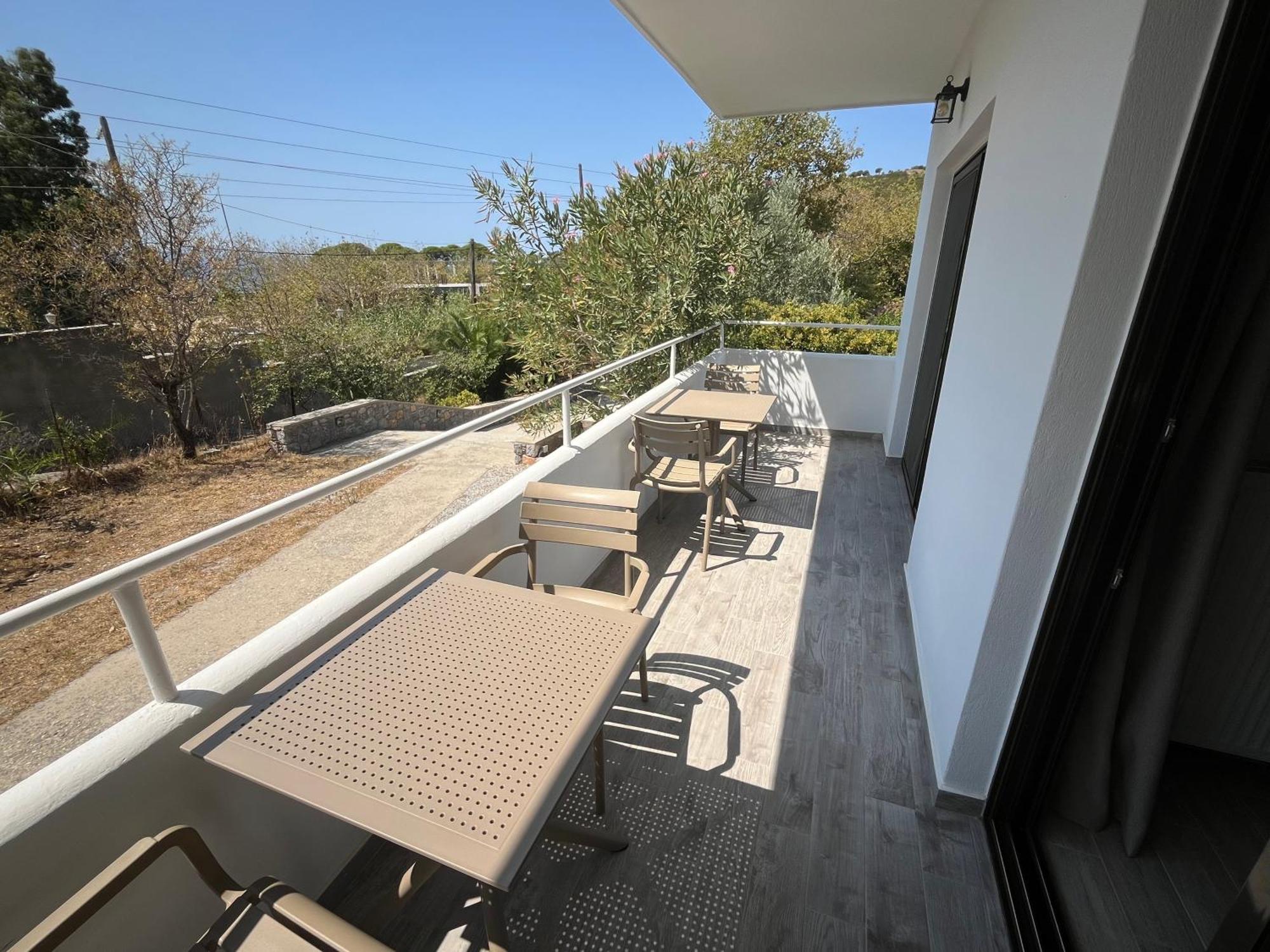 Golden Evelyn Aparthotel Ajía Paraszkeví Kültér fotó
