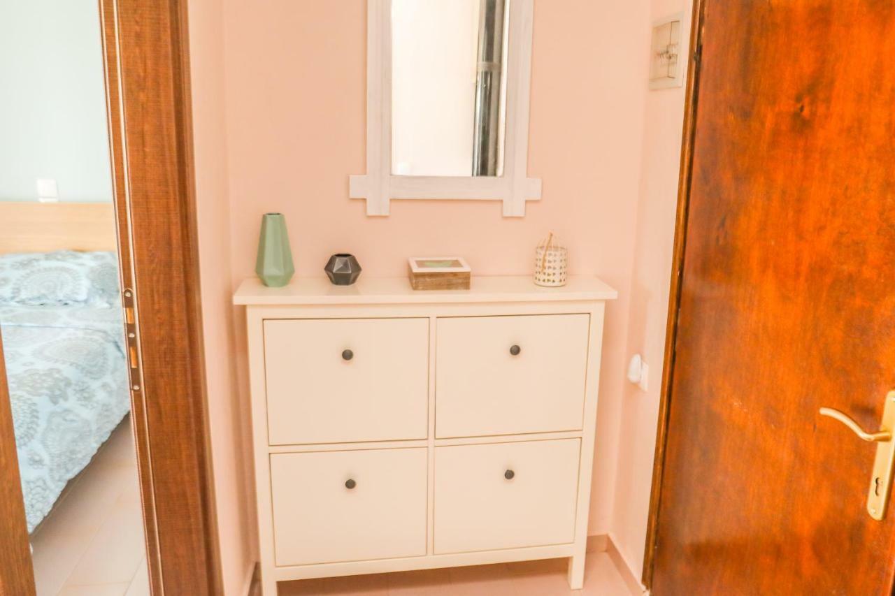 Golden Evelyn Aparthotel Ajía Paraszkeví Kültér fotó